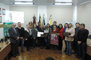 Foto - Ato oficial marca abertura da programação da Semana da Pátria em Pejuçara