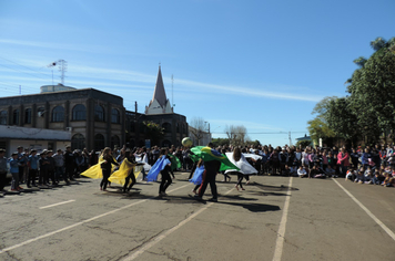 Foto - Ato oficial marca abertura da programação da Semana da Pátria em Pejuçara