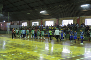 Foto - Bom público prestigiou rodada de abertura do intermunicipal de futsal