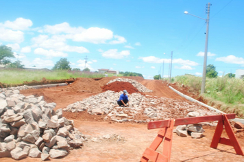 Foto - Calçamento vai beneficiar dois bairros de Pejuçara