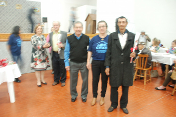 Foto - Celebração à vida e as amizades no almoço dos Idosos de Pejuçara