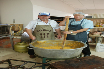 Foto - Celebração à vida e as amizades no almoço dos Idosos de Pejuçara