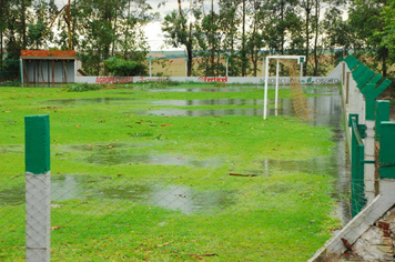 Foto - chuva e vento estragos
