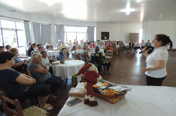 Foto - CRAS reúne idosos para comemorar os aniversários do segundo semestre de 2019