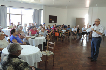 Foto - CRAS reúne idosos para comemorar os aniversários do segundo semestre de 2019