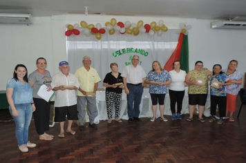Foto - CRAS reúne idosos para comemorar os aniversários do segundo semestre de 2019
