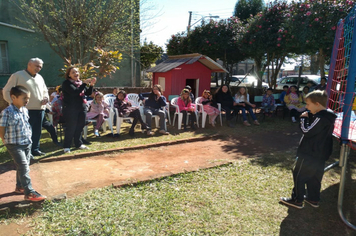 Foto - Crianças ganham festa julina no SCFV Criança Esperança