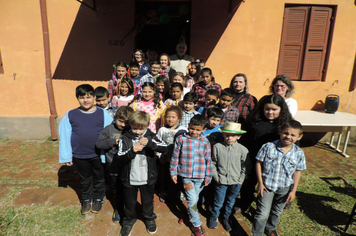 Foto - Crianças ganham festa julina no SCFV Criança Esperança