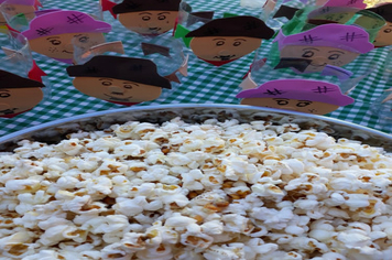 Foto - Crianças ganham festa julina no SCFV Criança Esperança