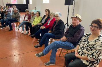 Foto - Lançamento Livro Vidas que Inspiram