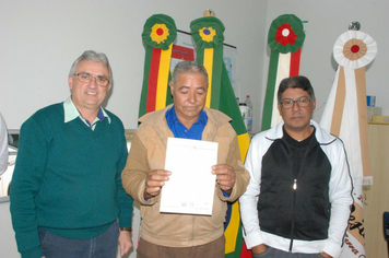 Foto - Entrega de Módulos Sanitários