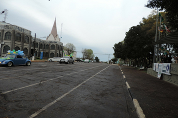 Foto - Homenagem a Pátria em Drive Thru Cívica tem boa participação