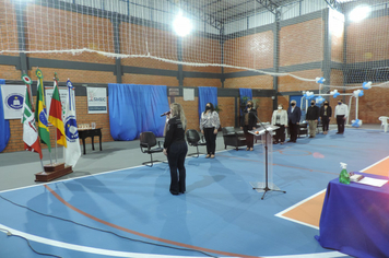 Foto - Investimento superior a R$ 600 mil propicia entrega de Ginásio a Escola Municipal