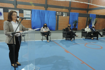 Foto - Investimento superior a R$ 600 mil propicia entrega de Ginásio a Escola Municipal