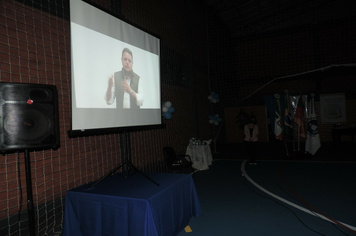 Foto - Investimento superior a R$ 600 mil propicia entrega de Ginásio a Escola Municipal