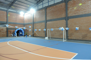 Foto - Investimento superior a R$ 600 mil propicia entrega de Ginásio a Escola Municipal
