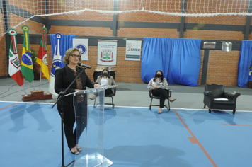 Foto - Investimento superior a R$ 600 mil propicia entrega de Ginásio a Escola Municipal