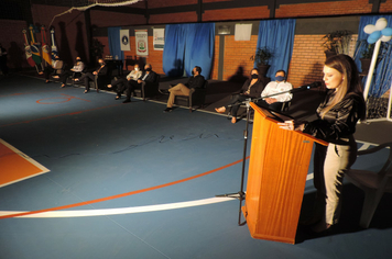 Foto - Investimento superior a R$ 600 mil propicia entrega de Ginásio a Escola Municipal