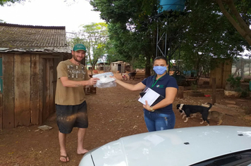 Foto - Máscaras entregues: População elogia iniciativa da Administração Municipal