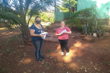 Foto - Máscaras entregues: População elogia iniciativa da Administração Municipal