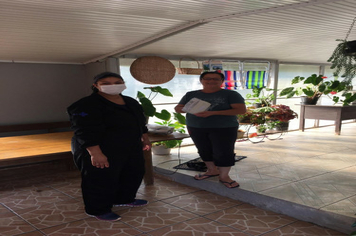 Foto - Máscaras entregues: População elogia iniciativa da Administração Municipal