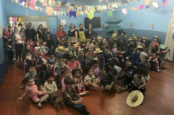 Foto - Muita festança no arraiá da EMEI Maria Schuster