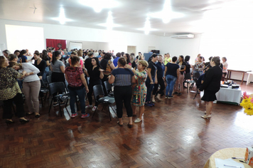 Foto - Mulheres são homenageadas pela administração em worckshop motivacional