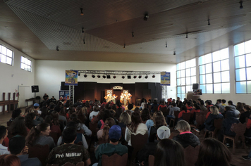 Foto - Parceria entre Administração Municipal e Sesc leva conhecimento aos alunos da rede pública