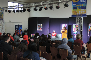 Foto - Parceria entre Administração Municipal e Sesc leva conhecimento aos alunos da rede pública