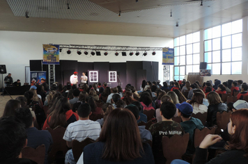 Foto - Parceria entre Administração Municipal e Sesc leva conhecimento aos alunos da rede pública