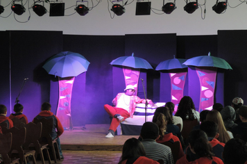 Foto - Parceria entre Administração Municipal e Sesc leva conhecimento aos alunos da rede pública