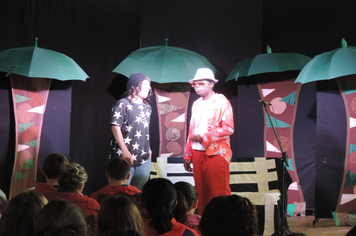 Foto - Parceria entre Administração Municipal e Sesc leva conhecimento aos alunos da rede pública