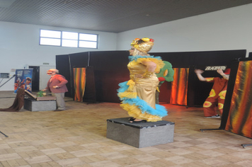 Foto - Parceria entre Administração Municipal e Sesc leva conhecimento aos alunos da rede pública