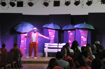 Foto - Parceria entre Administração Municipal e Sesc leva conhecimento aos alunos da rede pública