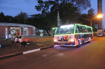 Foto - Passeios noturnos do Dindinho divertem comunidade pejuçarense