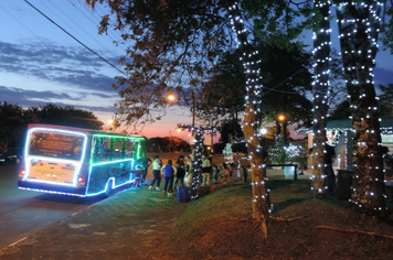 Foto - Passeios noturnos do Dindinho divertem comunidade pejuçarense
