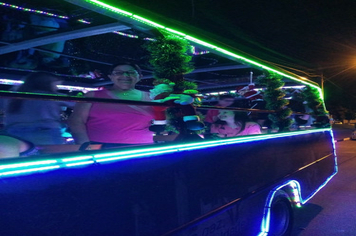 Foto - Passeios noturnos do Dindinho divertem comunidade pejuçarense