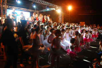 Foto - Pejuçara renova seus laços de fraternidade na abertura do Natal Iluminado