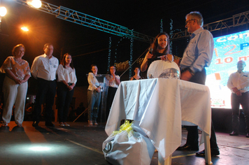Foto - Pejuçara renova seus laços de fraternidade na abertura do Natal Iluminado