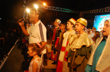 Foto - Pejuçara renova seus laços de fraternidade na abertura do Natal Iluminado