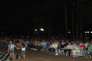 Foto - Pejuçara renova seus laços de fraternidade na abertura do Natal Iluminado