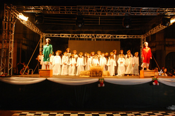 Foto - Pejuçara renova seus laços de fraternidade na abertura do Natal Iluminado