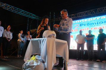 Foto - Pejuçara renova seus laços de fraternidade na abertura do Natal Iluminado