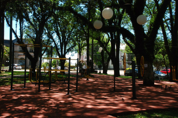 Foto - Praça Visconde de Rio Branco é revitalizada