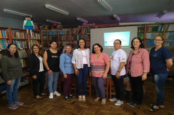 Foto - Professores têm dia de estudos sobre a BNCC