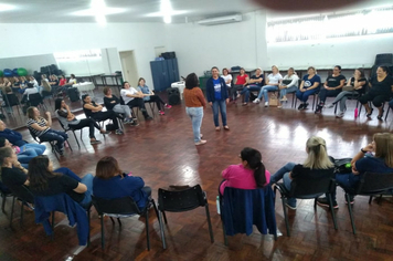 Foto - Professores têm dia de estudos sobre a BNCC