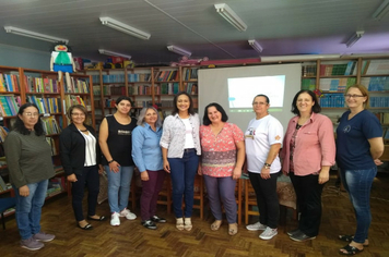 Foto - Professores têm dia de estudos sobre a BNCC