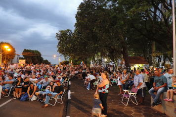 Foto - Show do Natal Iluminado de Pejuçara teve risos, lágrimas de emoção e muita gratidão