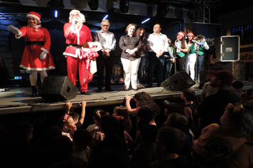 Foto - Show do Natal Iluminado de Pejuçara teve risos, lágrimas de emoção e muita gratidão