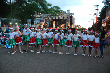 Foto - Show do Natal Iluminado de Pejuçara teve risos, lágrimas de emoção e muita gratidão
